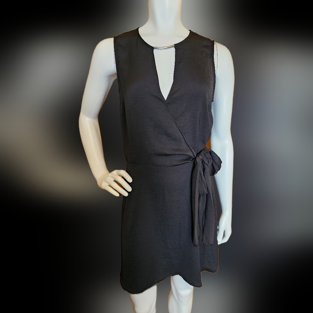 💛 21. Michael Michael Kors Size M Tie Dress